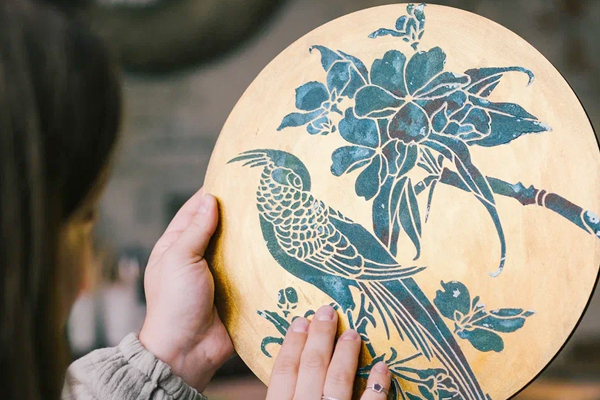 Покупайте в Senzaria с картой «Халва»